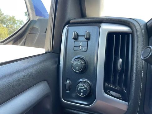 Used 2018 GMC Sierra 1500 SLE w/ Elevation Edition AWD/4WD image 33