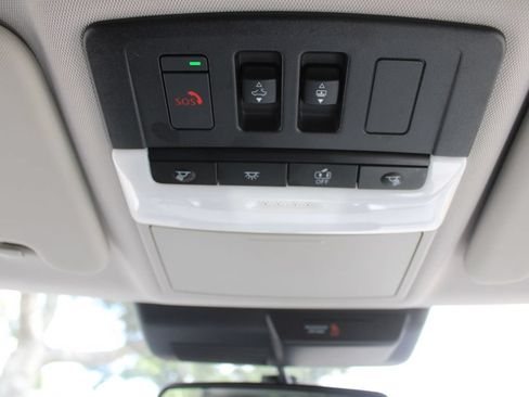 Used 2023 Mitsubishi Outlander SEL AWD/4WD image 57