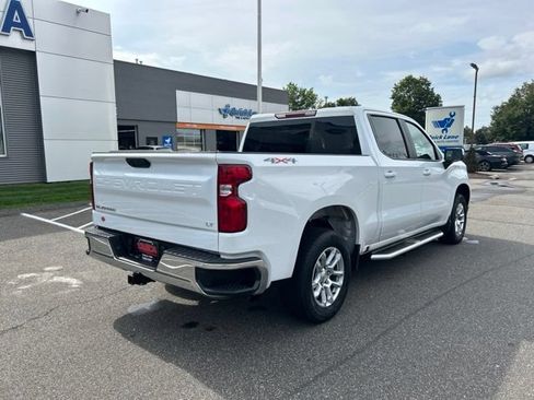 Used 2023 Chevrolet Silverado 1500 LT AWD/4WD image 8