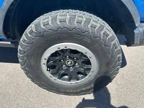 Used 2022 Ford Bronco Badlands w/ Sasquatch Package AWD/4WD image 10