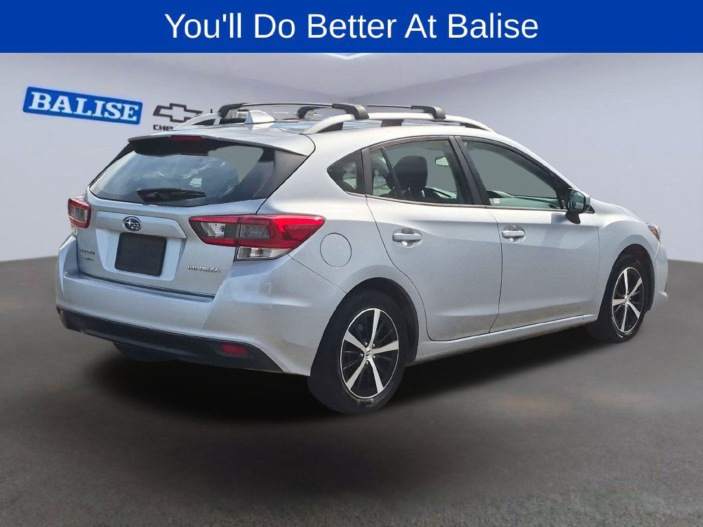 Used 2022 Subaru Impreza 2.0i Premium AWD/4WD image 3