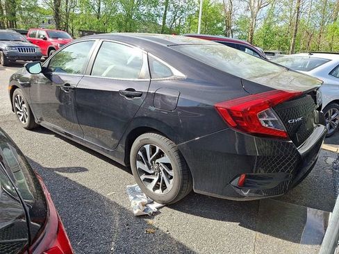 Used 2016 Honda Civic EX image 4
