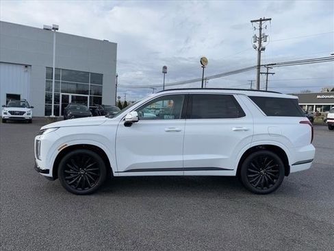 Used 2025 Hyundai Palisade Calligraphy image 4