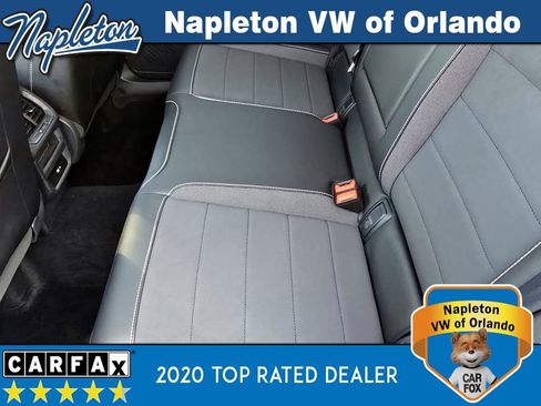 Used 2022 Volkswagen Taos SE image 33