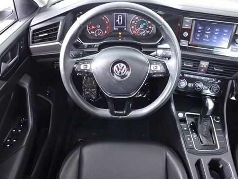 Used 2020 Volkswagen Jetta SE FWD image 33