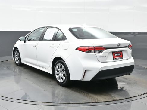 Used 2024 Toyota Corolla LE image 4