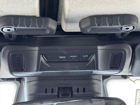 New 2026 Jeep Gladiator Sport AWD/4WD image 19