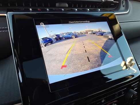 Certified 2024 Jeep Grand Cherokee Altitude image 17