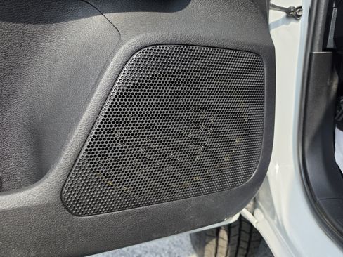 Used 2021 Toyota Tacoma SR w/ SR Convenience Package RWD image 24