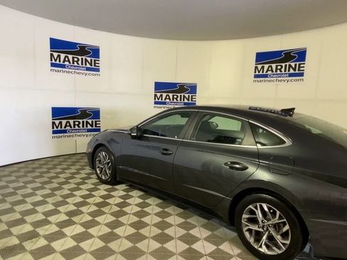 Used 2022 Hyundai Sonata SEL w/ Winter Weather Package FWD image 8