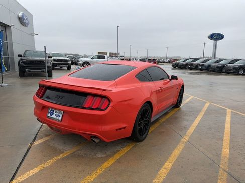 Used 2016 Ford Mustang GT RWD image 7