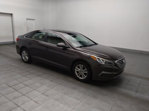 Used 2015 Hyundai Sonata SE w/ Winter Package FWD image 11