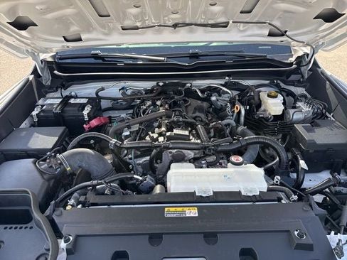 Certified 2024 Toyota Tacoma TRD Off-Road w/ TRD Off Road Upgrade Package AWD/4WD image 2