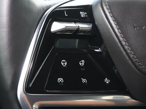 Used 2025 Cadillac Escalade Sport Platinum image 33