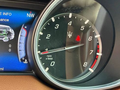 Used 2017 Maserati Levante AWD/4WD image 26