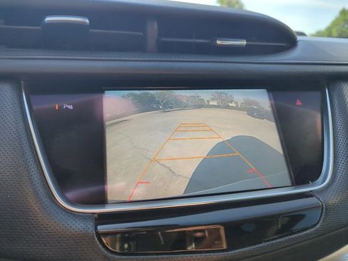 Used 2017 Cadillac XT5 Luxury w/ LPO, Wheel Lock Package FWD image 12