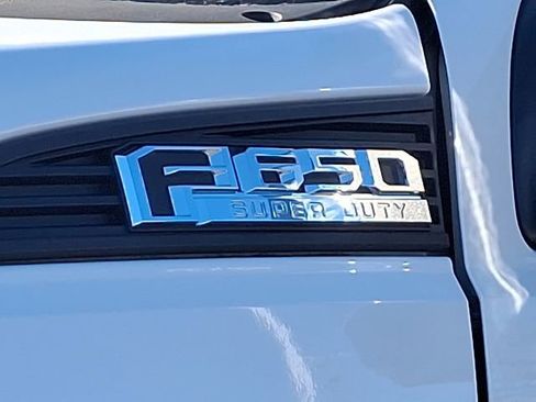 Used 2023 Ford F650 2WD Regular Cab Super Duty image 31