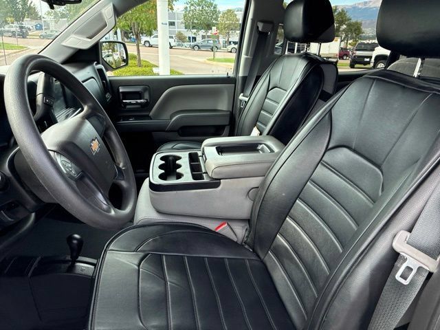 Used 2018 Chevrolet Silverado 1500 Custom w/ Custom Value Package AWD/4WD image 11