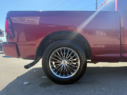 Used 2014 RAM 1500 Express RWD image 24