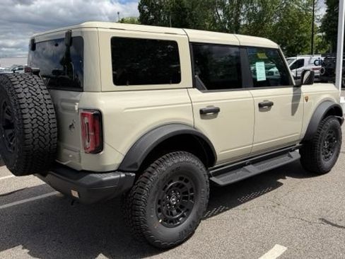 New 2026 Ford Bronco Badlands AWD/4WD image 3