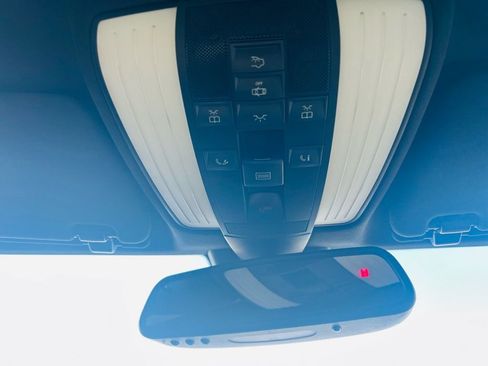 Used 2010 Mercedes-Benz E 350 Sedan image 38