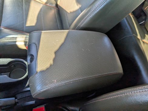 Used 2011 Jeep Wrangler Unlimited 70th Anniversary w/ Dual Top Group image 27