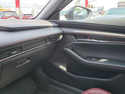 Certified 2025 MAZDA MAZDA3 Carbon AWD/4WD image 26