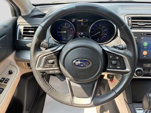 Used 2019 Subaru Outback 2.5i Premium w/ Popular Package #2 AWD/4WD image 19