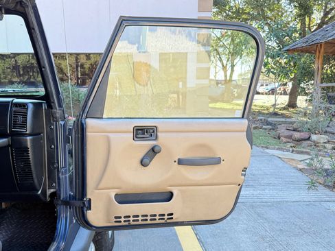 Used 2002 Jeep Wrangler Sport image 32