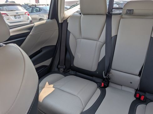 Used 2023 Subaru Forester Limited AWD/4WD image 12