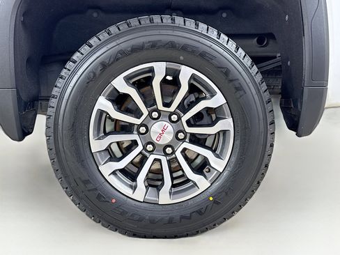 Used 2021 GMC Sierra 1500 AT4 w/ AT4 Preferred Package image 32