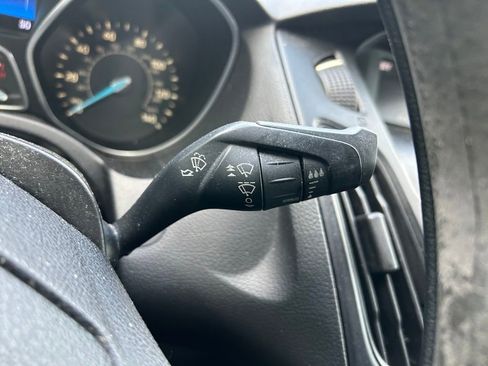 Used 2016 Ford Focus SE image 19