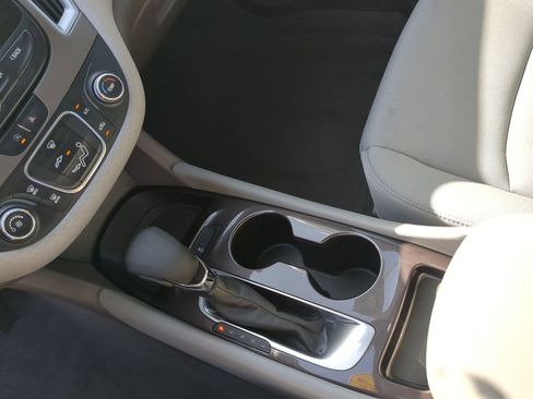 Used 2022 Chevrolet Malibu LS image 20