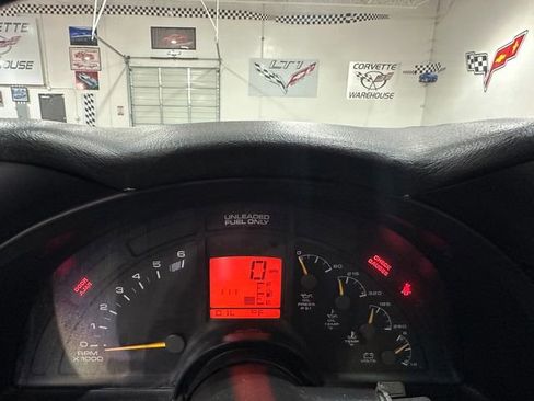 Used 1996 Chevrolet Corvette Coupe image 32