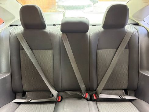 Used 2021 Volkswagen Jetta SE FWD image 26