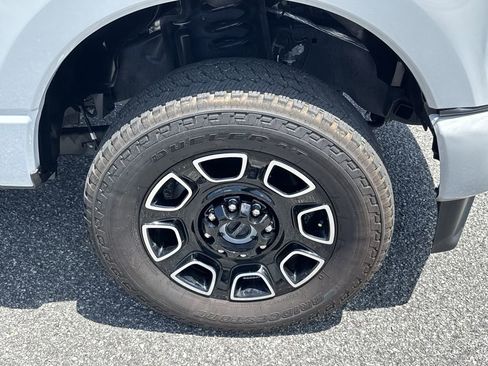 Used 2025 Ford F250 Platinum AWD/4WD image 13