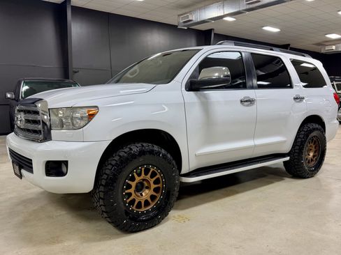 Used 2010 Toyota Sequoia Limited AWD/4WD image 11