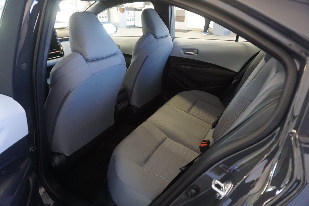 Used 2026 Toyota Corolla SE FWD image 19