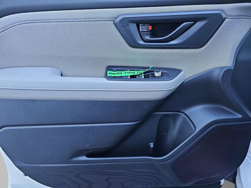 New 2026 Subaru Forester Premium AWD/4WD image 31