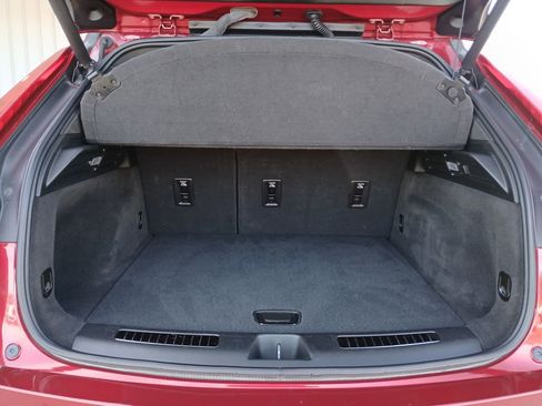 Used 2024 Cadillac XT4 Premium Luxury image 27