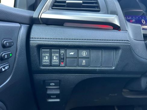 Used 2023 Honda Odyssey Sport image 21