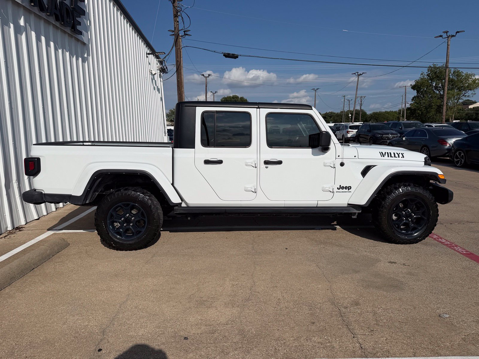Used 2023 Jeep Gladiator Sport AWD/4WD image 8