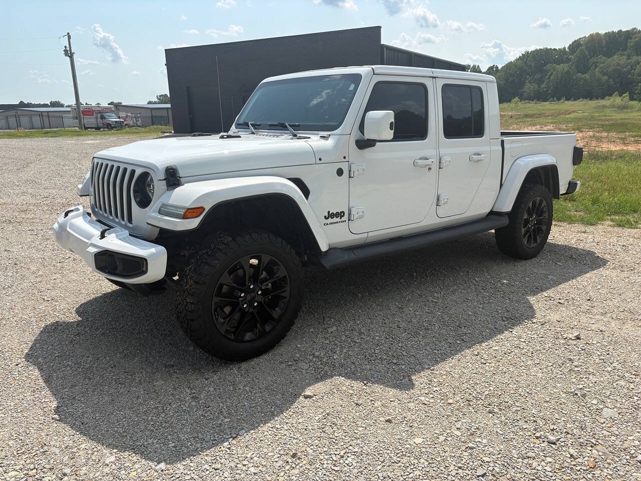 Used 2021 Jeep Gladiator Overland AWD/4WD image 1