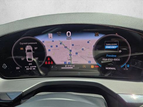 Used 2025 Porsche Panamera image 11