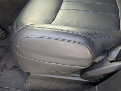 Used 2024 Land Rover Range Rover Sport SE AWD/4WD image 14