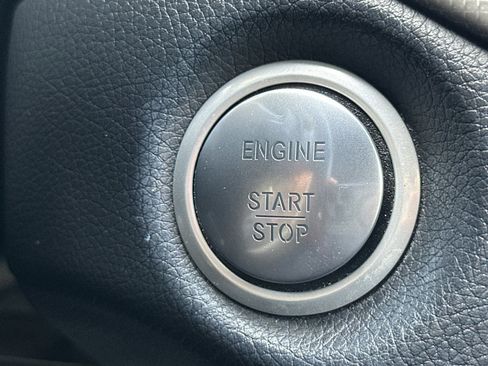 Used 2018 Mercedes-Benz CLA 250 image 24