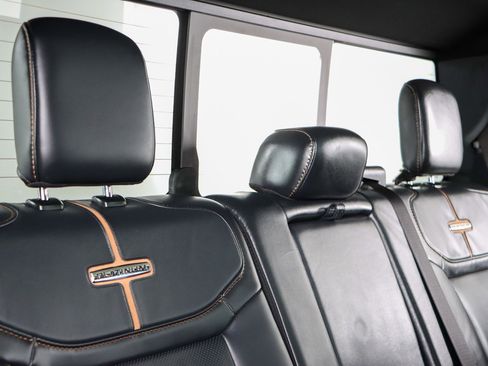 Used 2024 Ford F250 Platinum image 31