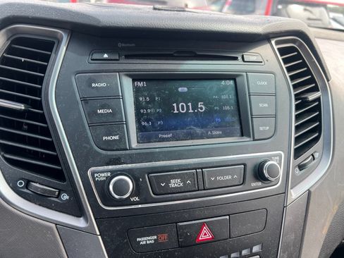 Used 2018 Hyundai Santa Fe Sport FWD image 16