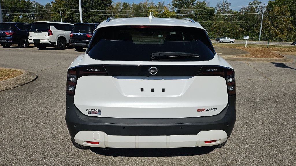 Certified 2025 Nissan Kicks SR AWD/4WD image 12