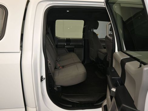 Used 2018 Ford F150 XLT w/ Trailer Tow Package AWD/4WD image 33